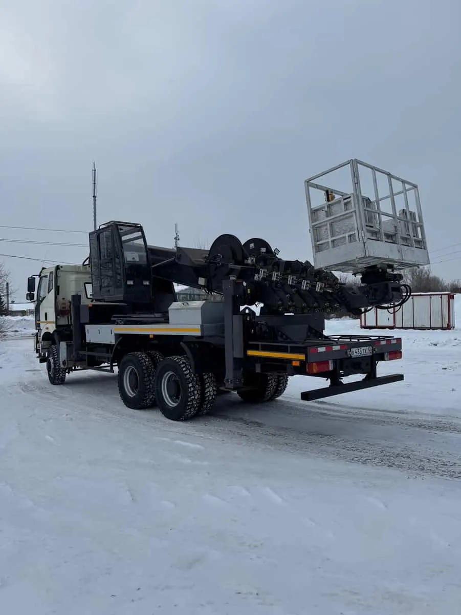 Автовышка 45 метров на базе вездехода FAW 6x6 — фото 3